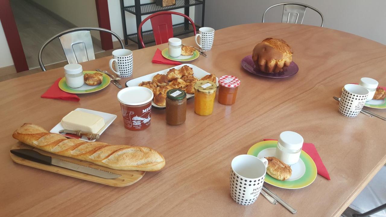 Au Petit Pressoir Bed & Breakfast Givry  Ngoại thất bức ảnh